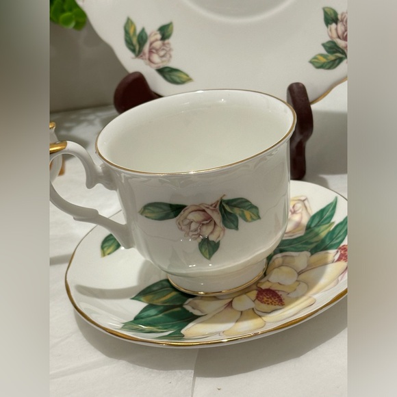 Allyn Nelson Tea Cup, Saucer & Plate Fine English Bone China Floral Yellow/White - Picture 6 of 14